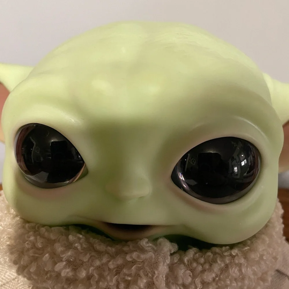 2020 Star Wars Baby Yoda plush with sounds EUC
